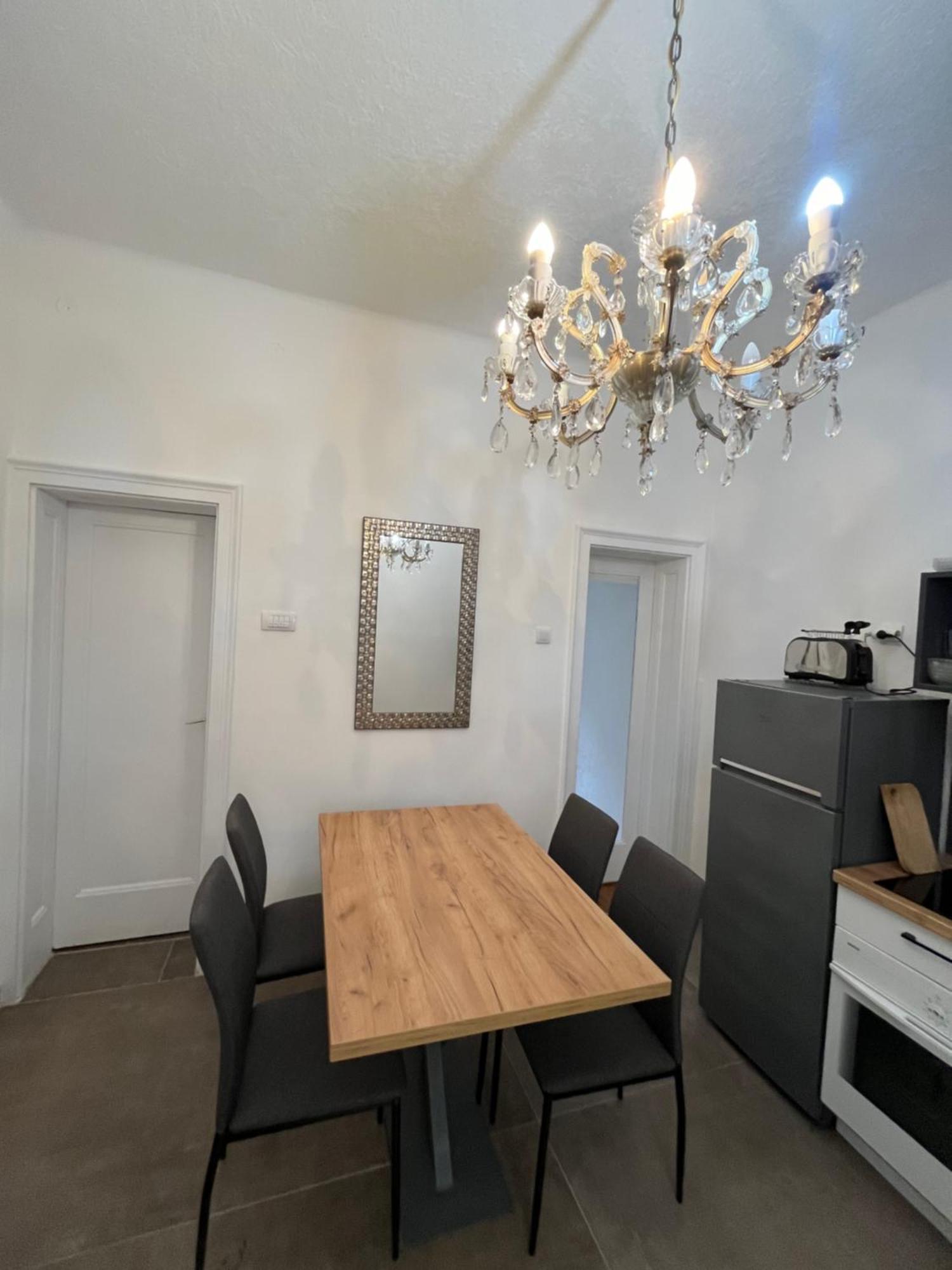 Two Bedroom Apartment Near Slavija Square Beograd Ngoại thất bức ảnh