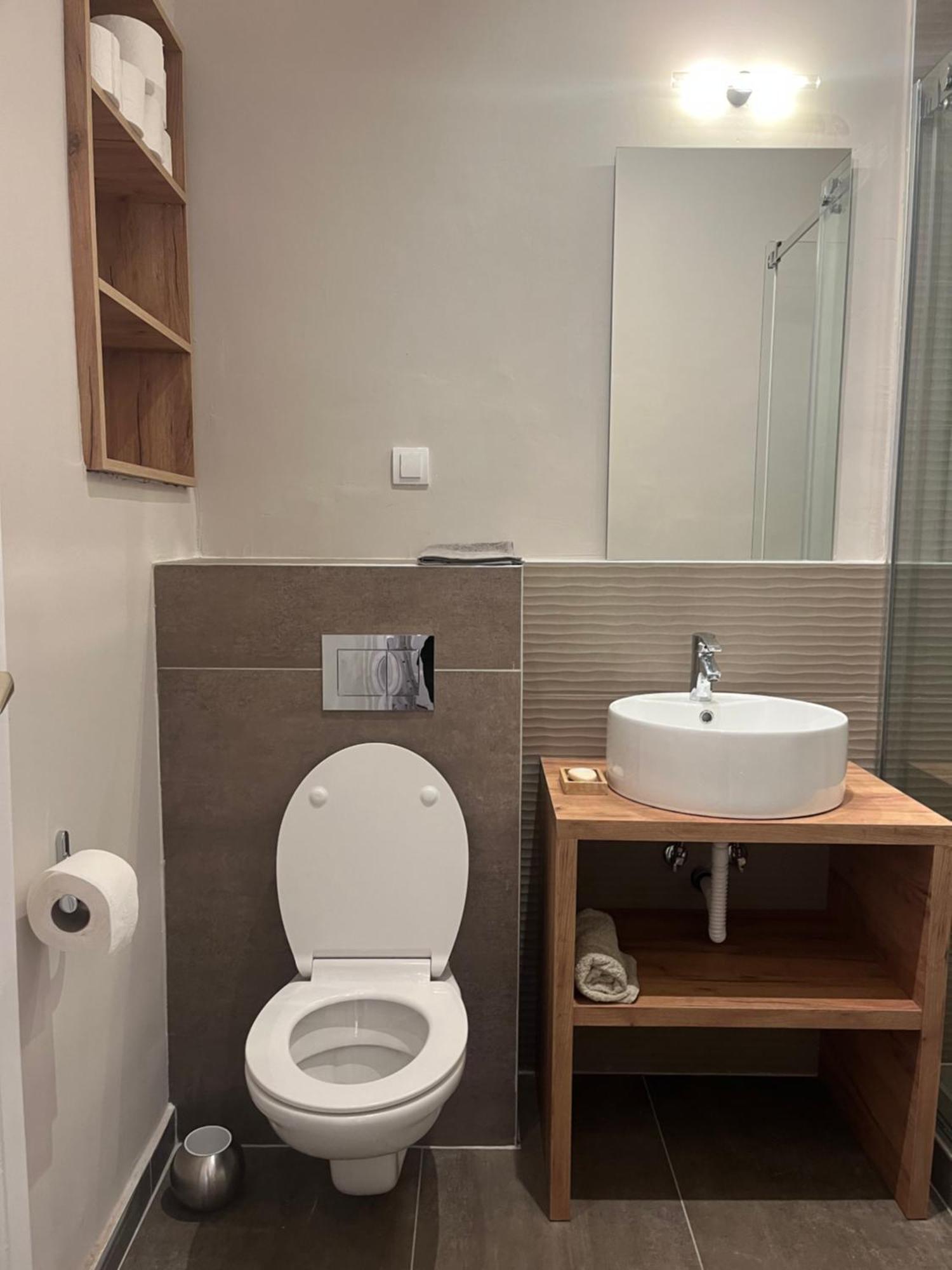 Two Bedroom Apartment Near Slavija Square Beograd Ngoại thất bức ảnh